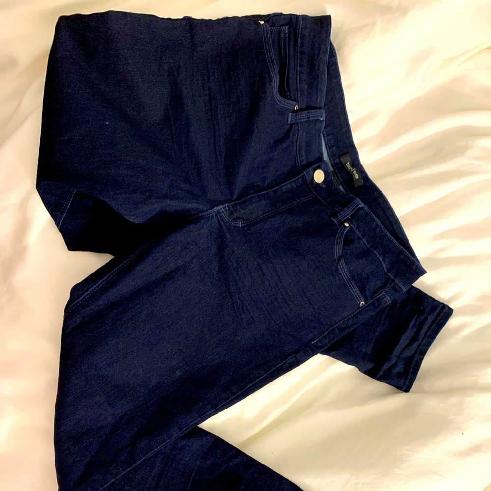 White House Black Market Skinny Jean Size 12R